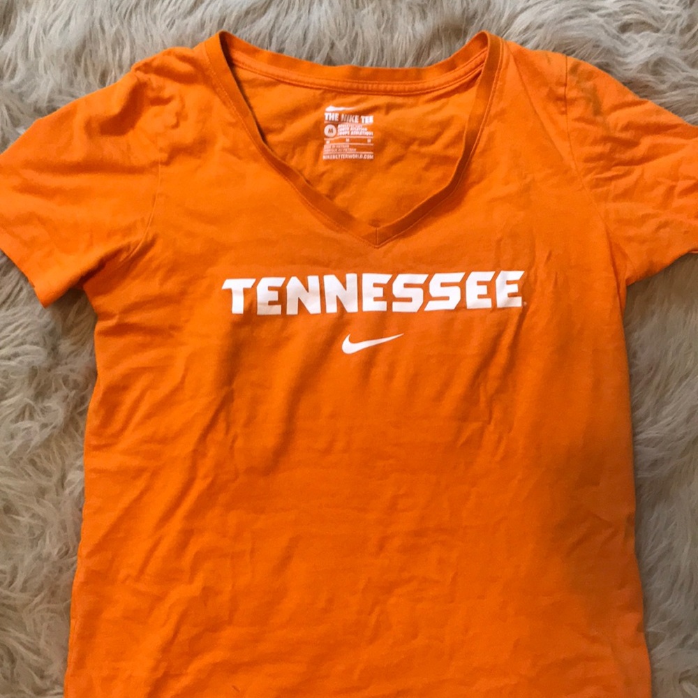Tennessee Nike V neck